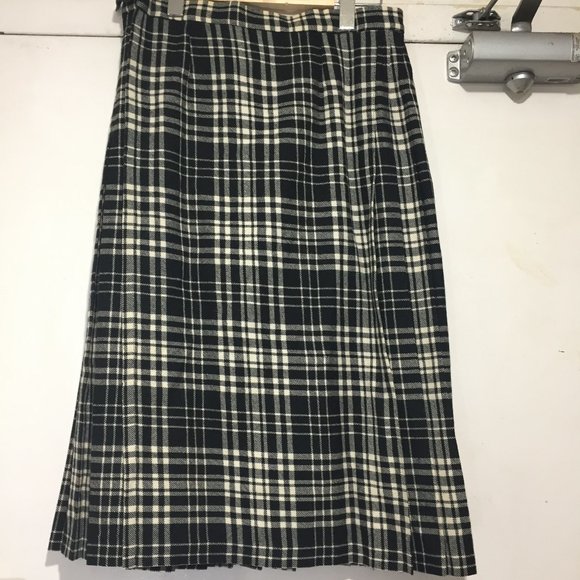 VINTAGE EDINBURGH MIDI PLEATED PLAID SKIRTS SIZE 12 - Picture 1 of 7
